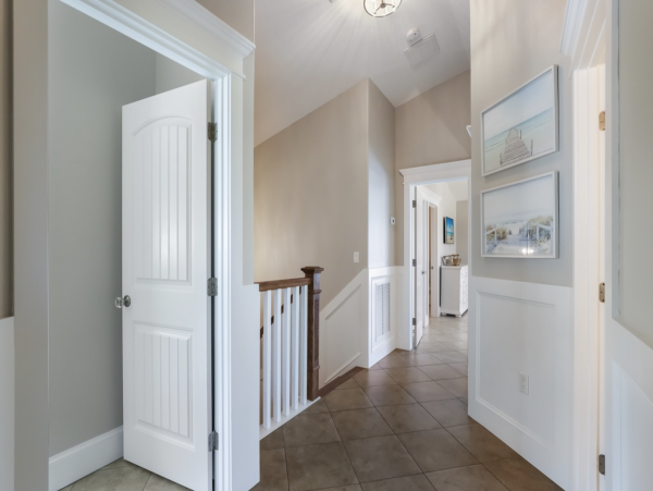 Six Bedroom Luxury Vacation Rental Anna Maria with Pool